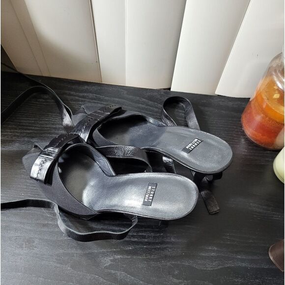Stuart Weitzman   - Picture 4 of 7